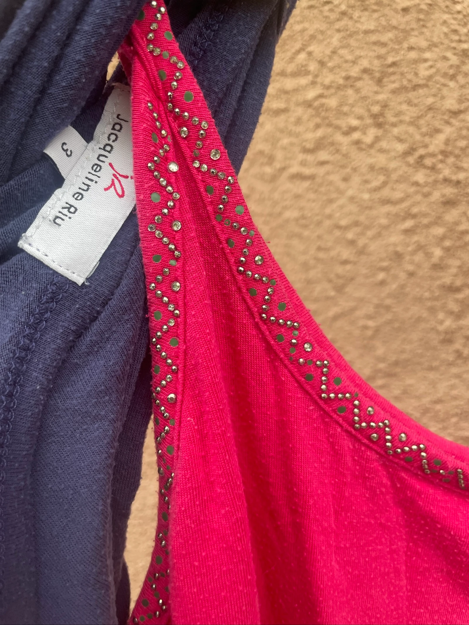 2 Tank Tops – photo 5